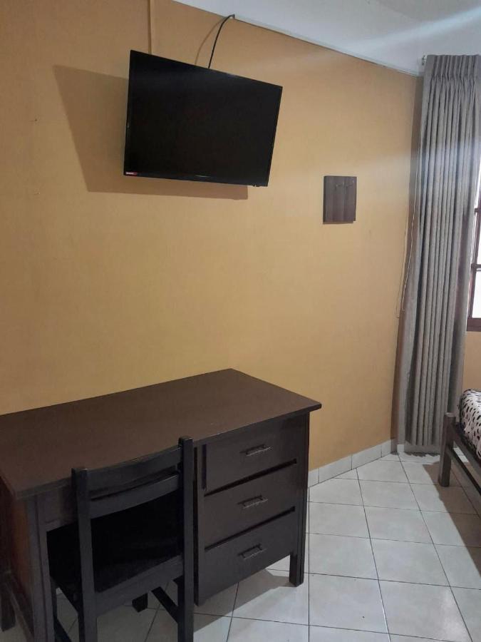 Urbano Hotel Tarija Eksteriør billede