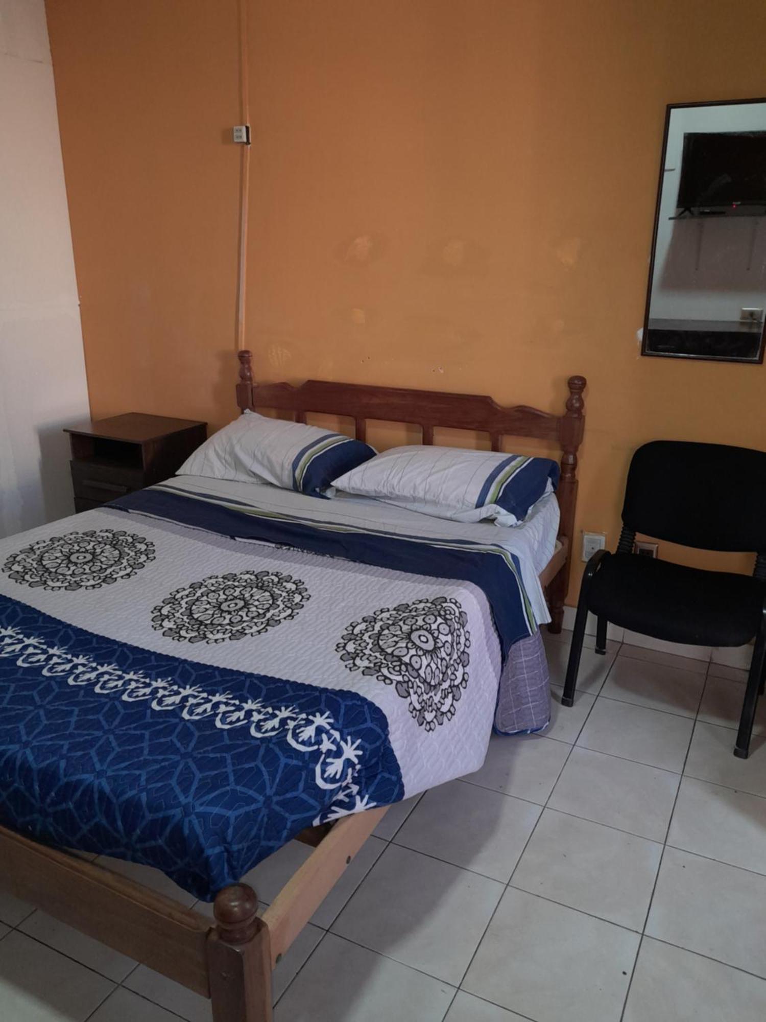 Urbano Hotel Tarija Eksteriør billede